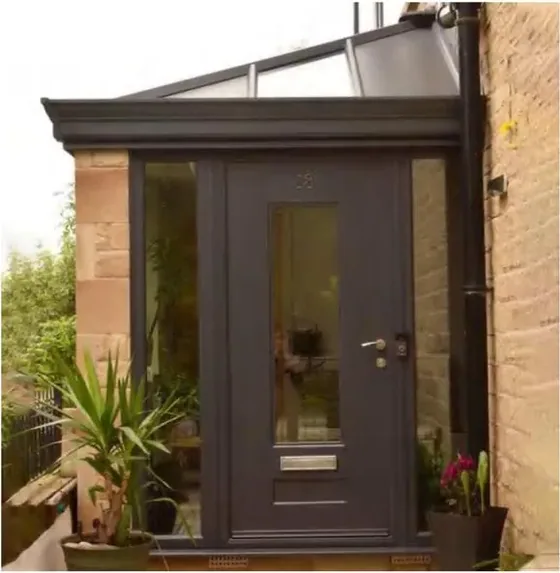 Puerta exterior, madera oscura, hoja de madera, acristalado y laterales a pedido (EX-022)