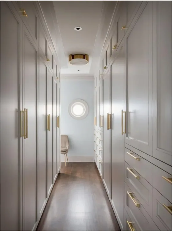 Fitted corridor wardrobe, painted fronts, brass handles (WR-03)